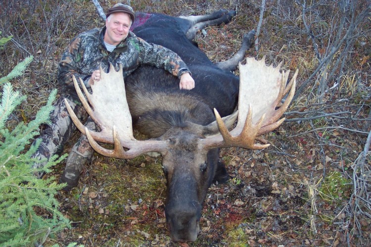 Allen Birchett’s BC Moose Hunt photo
